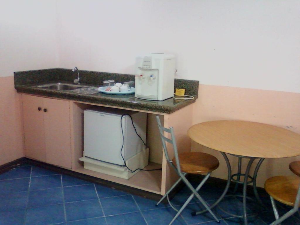 Oyo 765 Ibay Zion Hotel Baguio City Rum bild